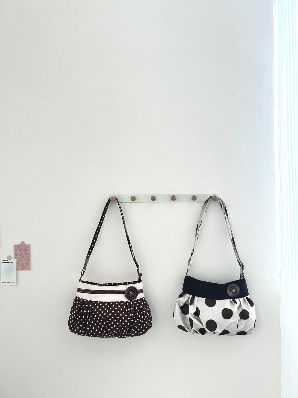[cn | pre-order] polka dot bubble balloon button shoulder hobo bag