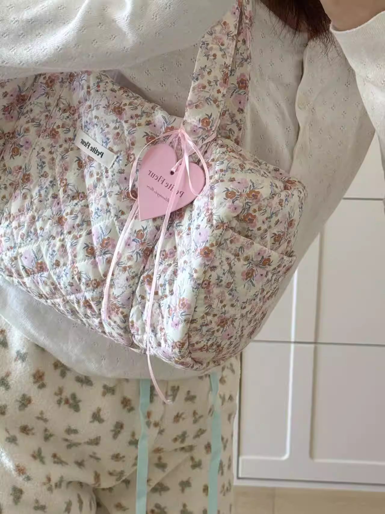 [cn | pre-order] petite fleur floral puff tote shoulder bag