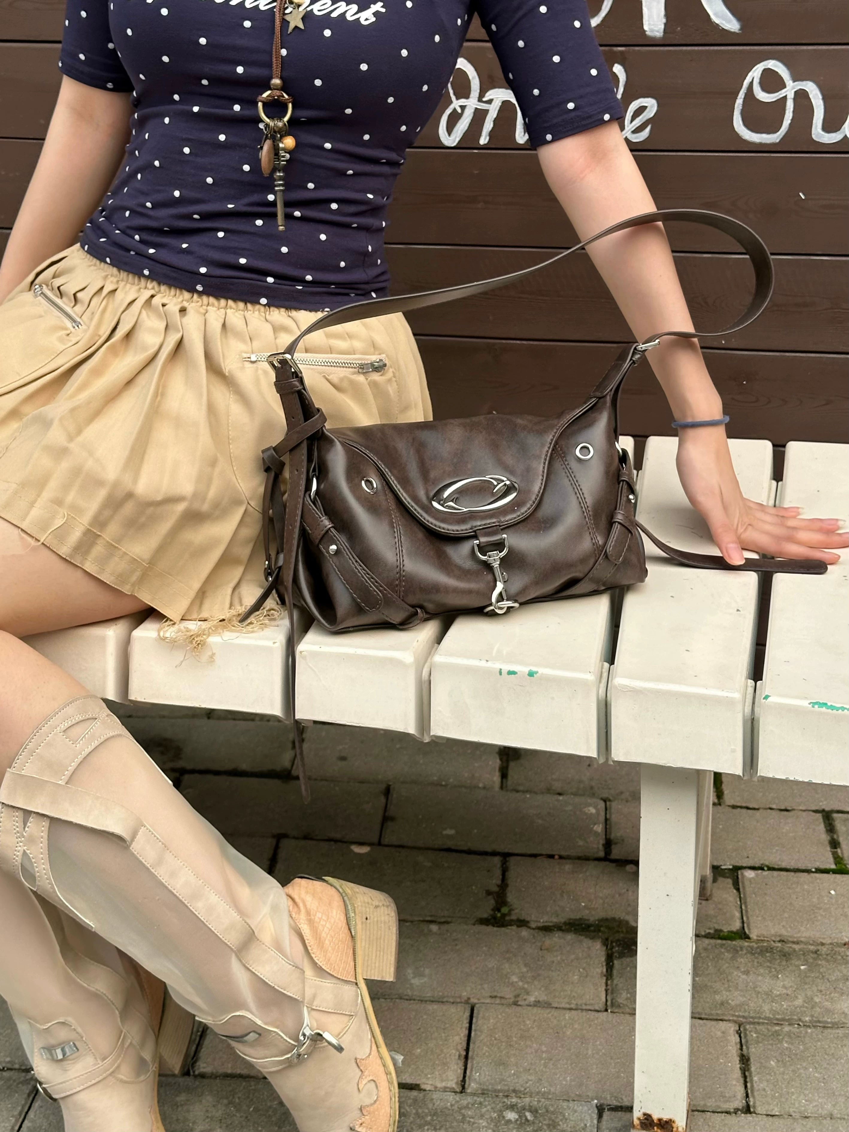 [cn | pre-order] cultivator oval hardware hobo shoulder bag